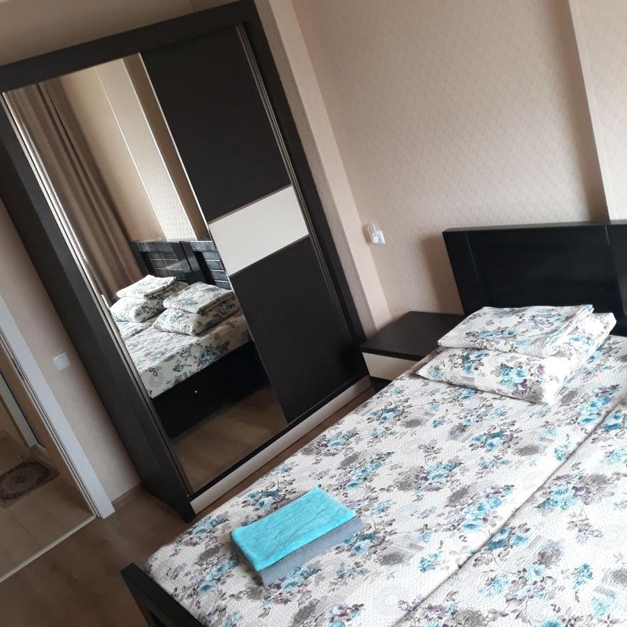 Grigol'S Apartament Тбилиси Екстериор снимка