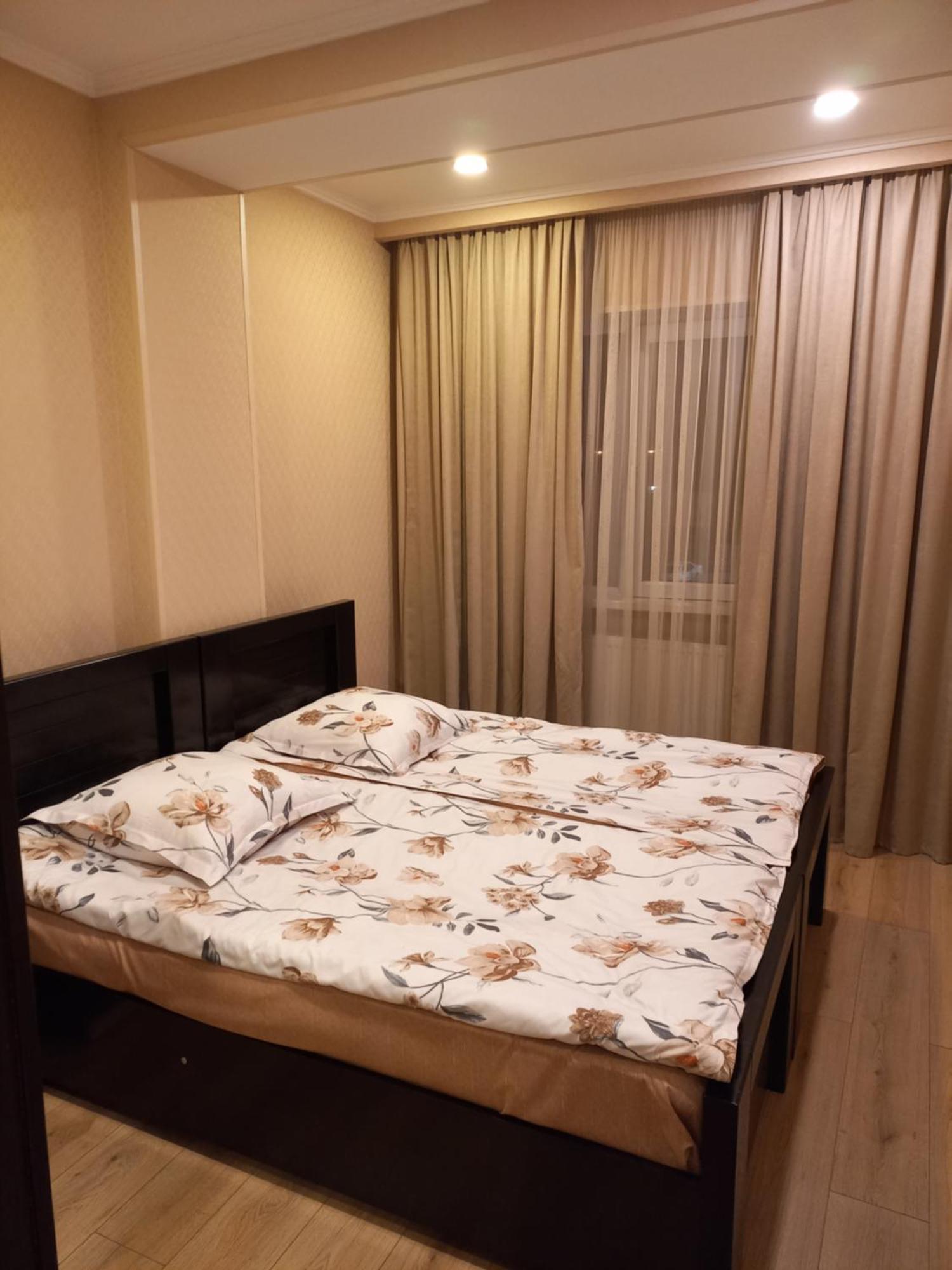 Grigol'S Apartament Тбилиси Екстериор снимка