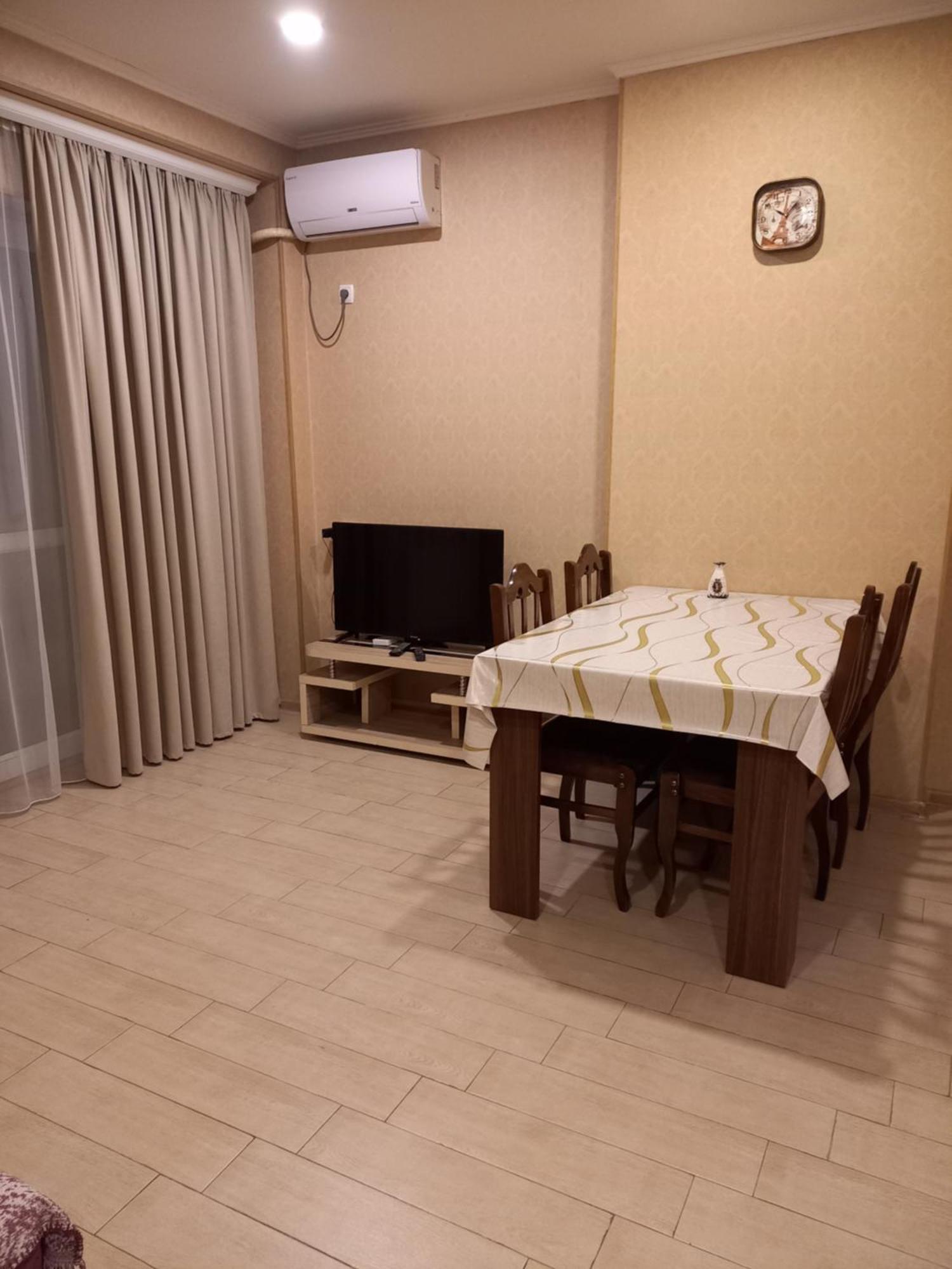 Grigol'S Apartament Тбилиси Екстериор снимка
