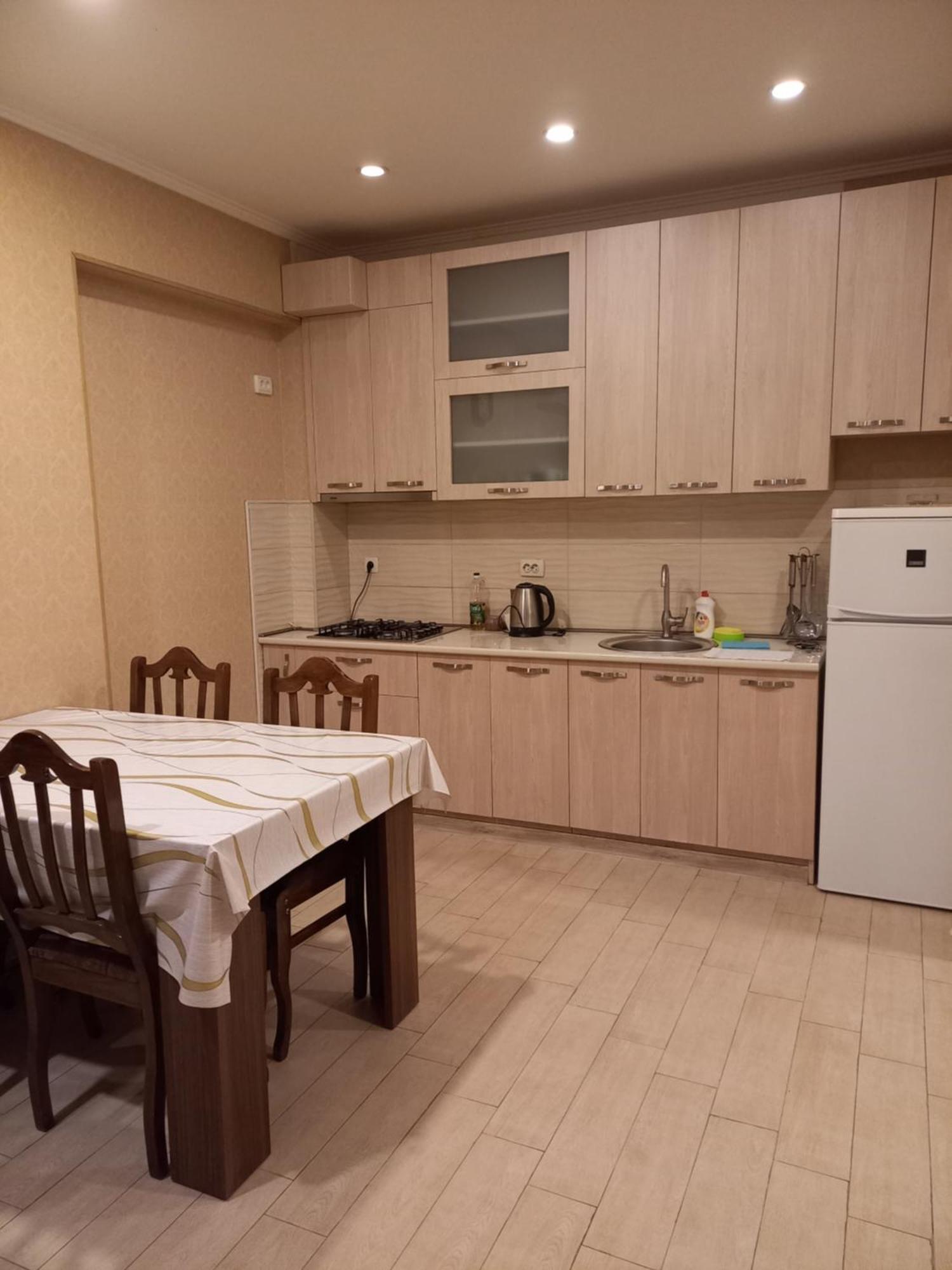 Grigol'S Apartament Тбилиси Екстериор снимка